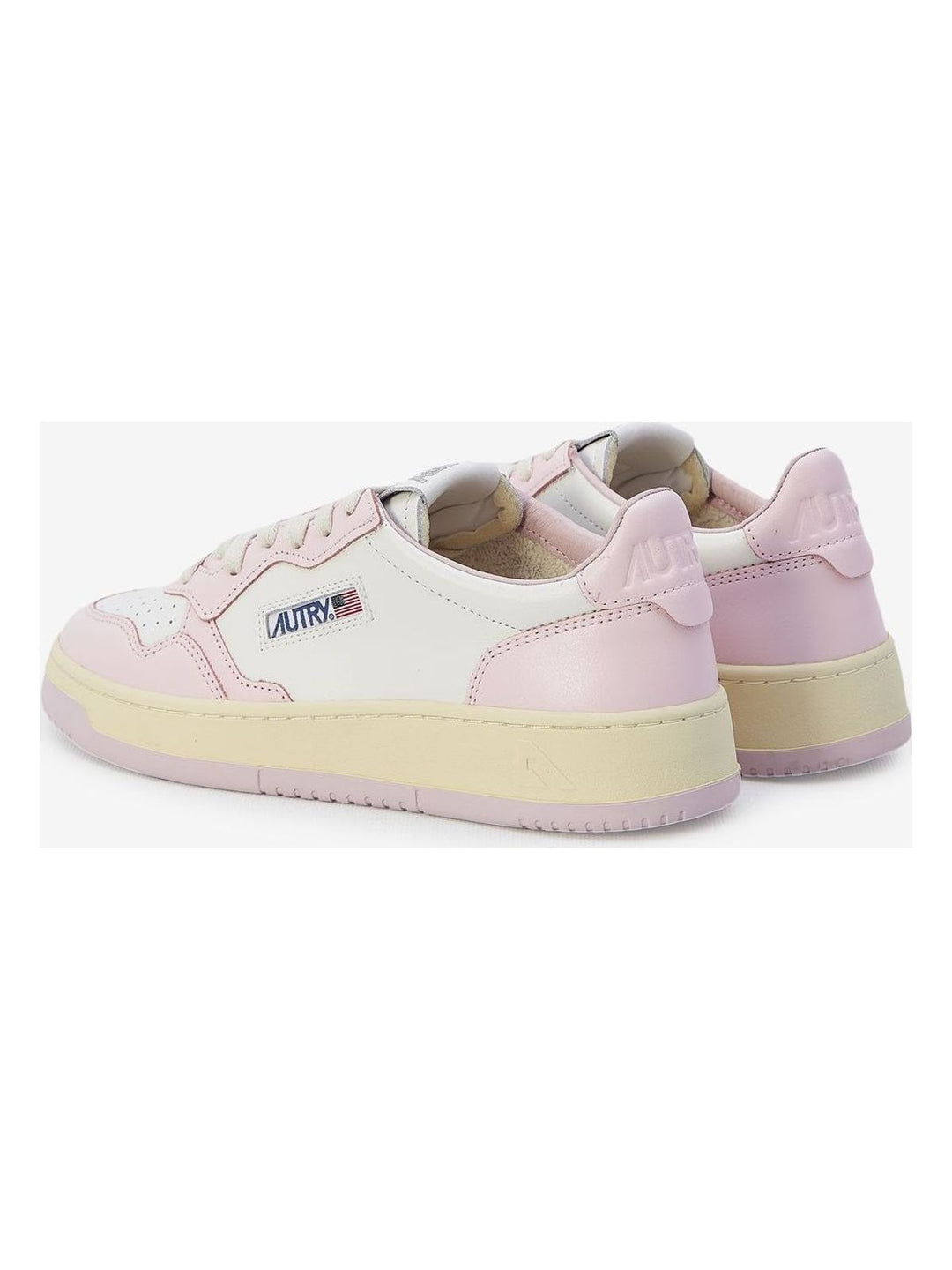 MEDALIST SNEAKERS