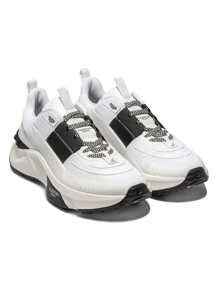 "TRUE ACT"  SNEAKERS