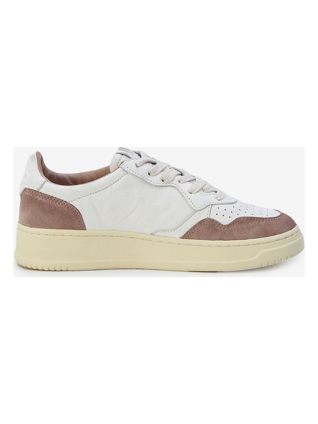 MEDALIST SNEAKERS