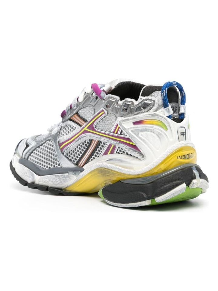 RUNNER SNEAKERS