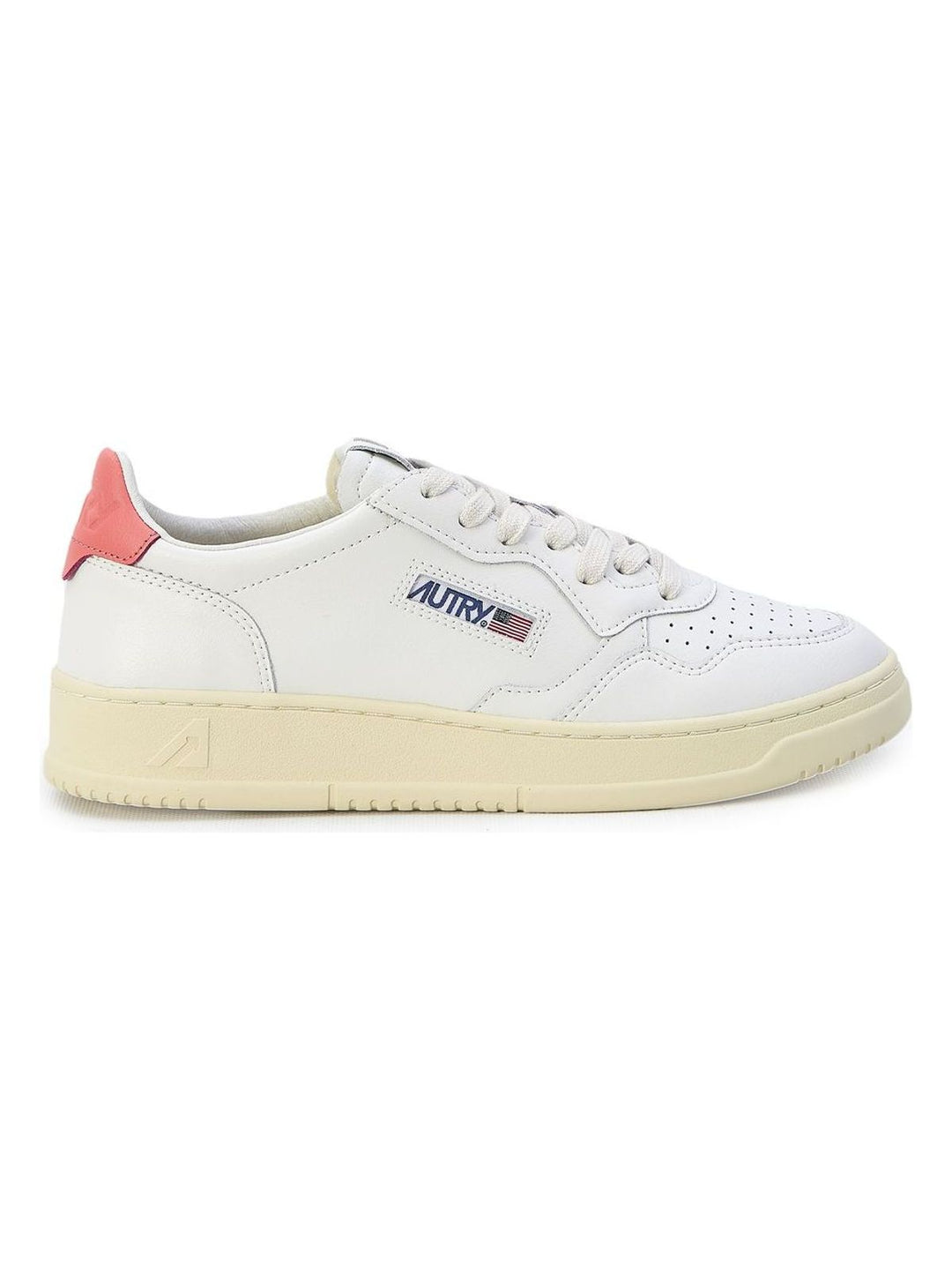 MEDALIST SNEAKERS