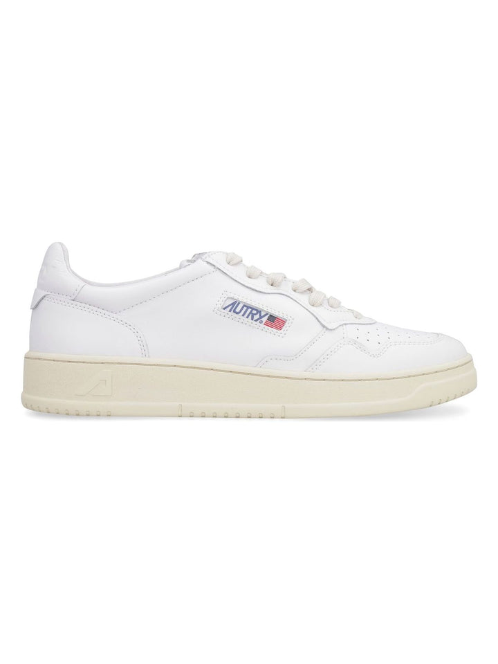 WHITE LEATHER MEDALIST SNEAKERS