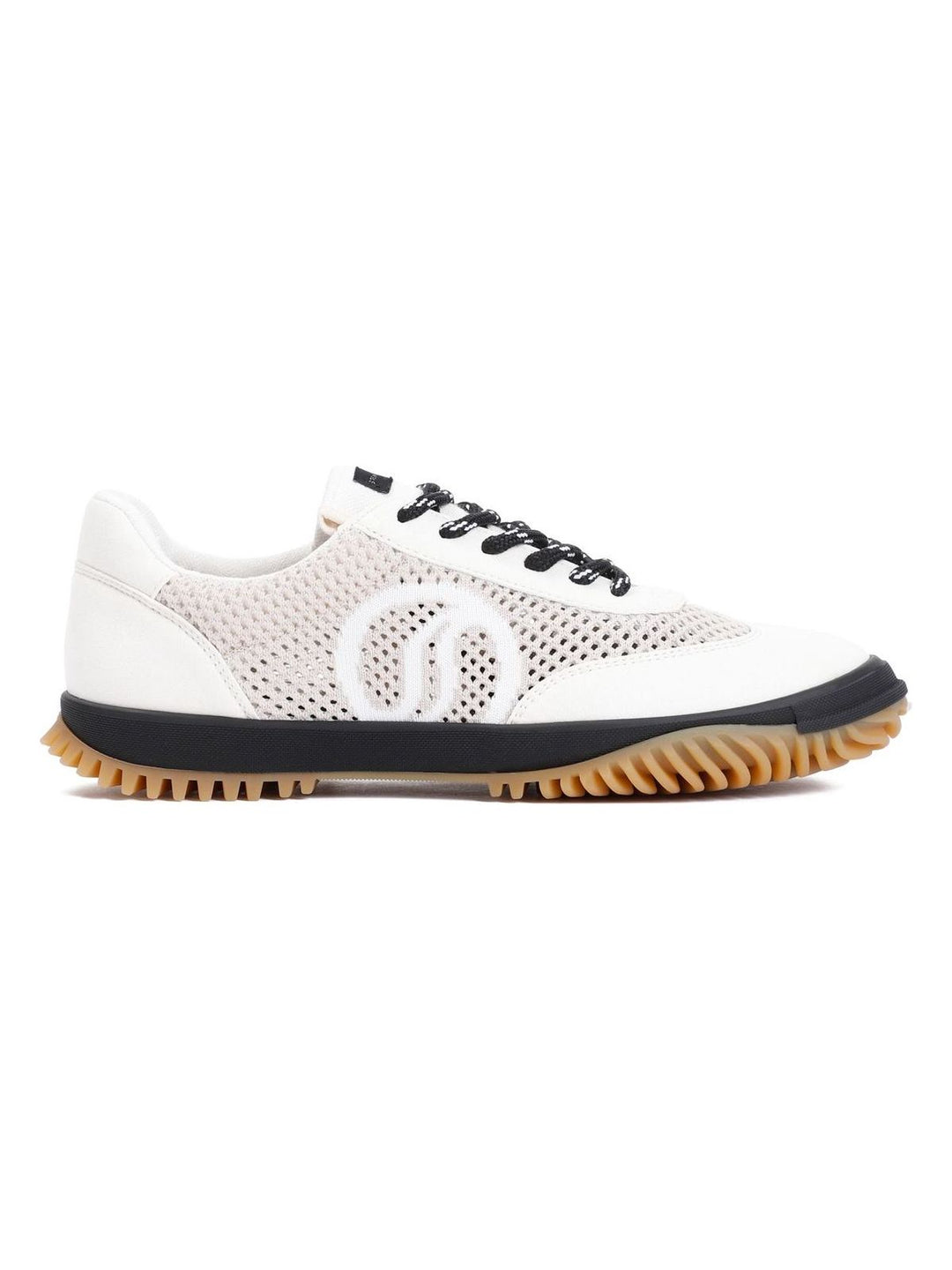 LOW TRAINER WITH WHITE S-WAVE MESH PANELS