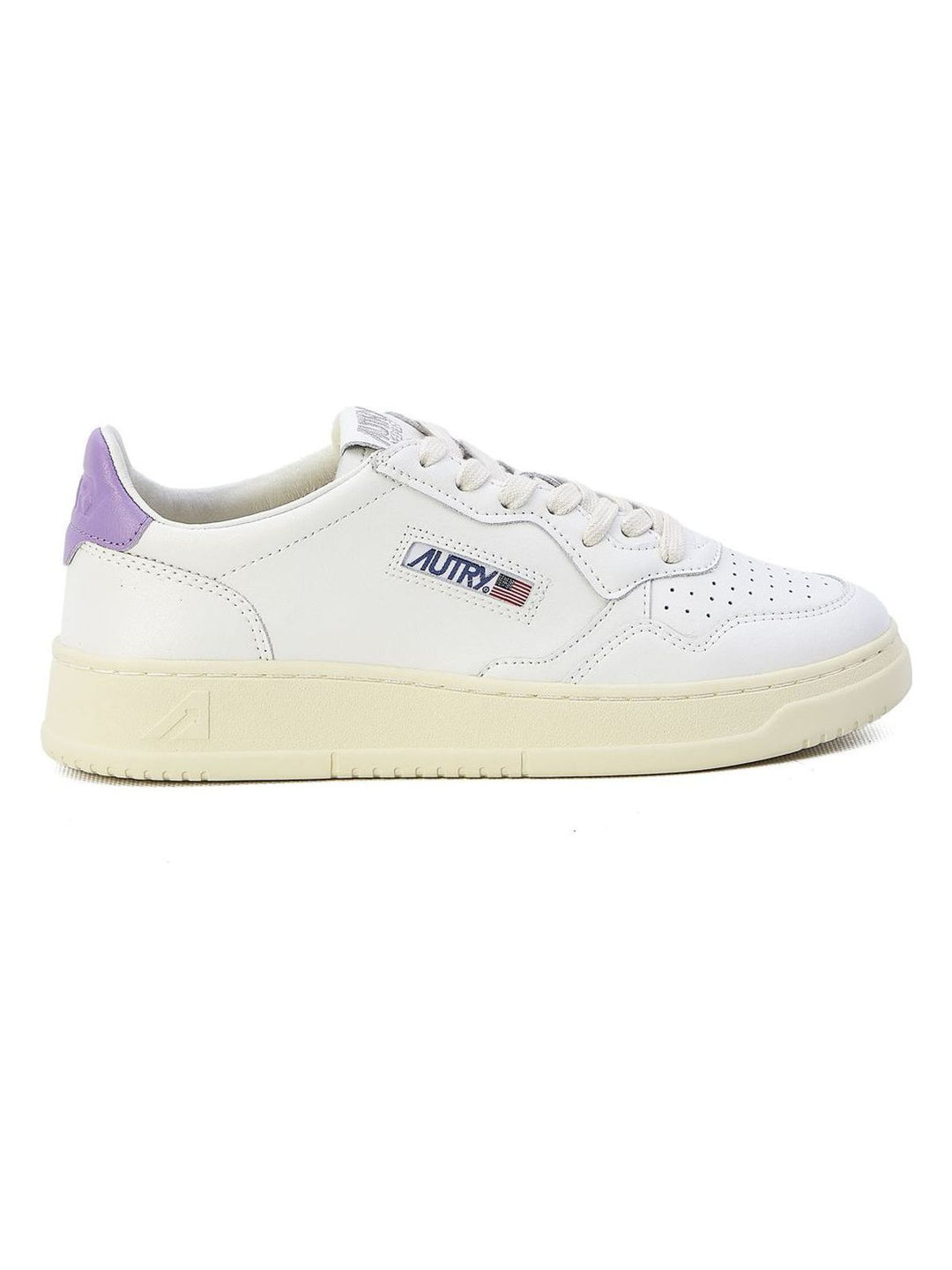 MEDALIST SNEAKERS