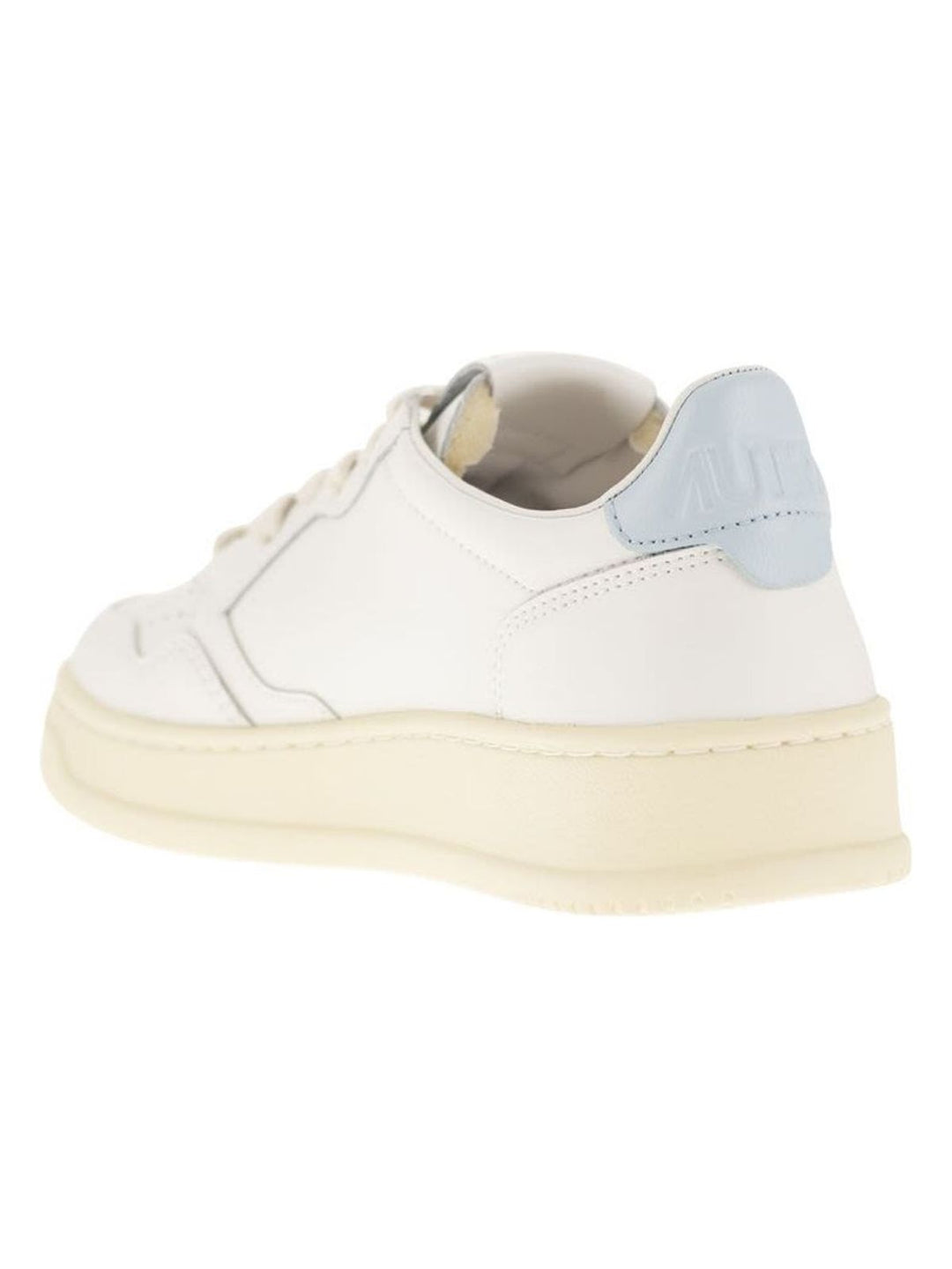 MEDALIST WHITE/LIGHT BLUE TRAINER