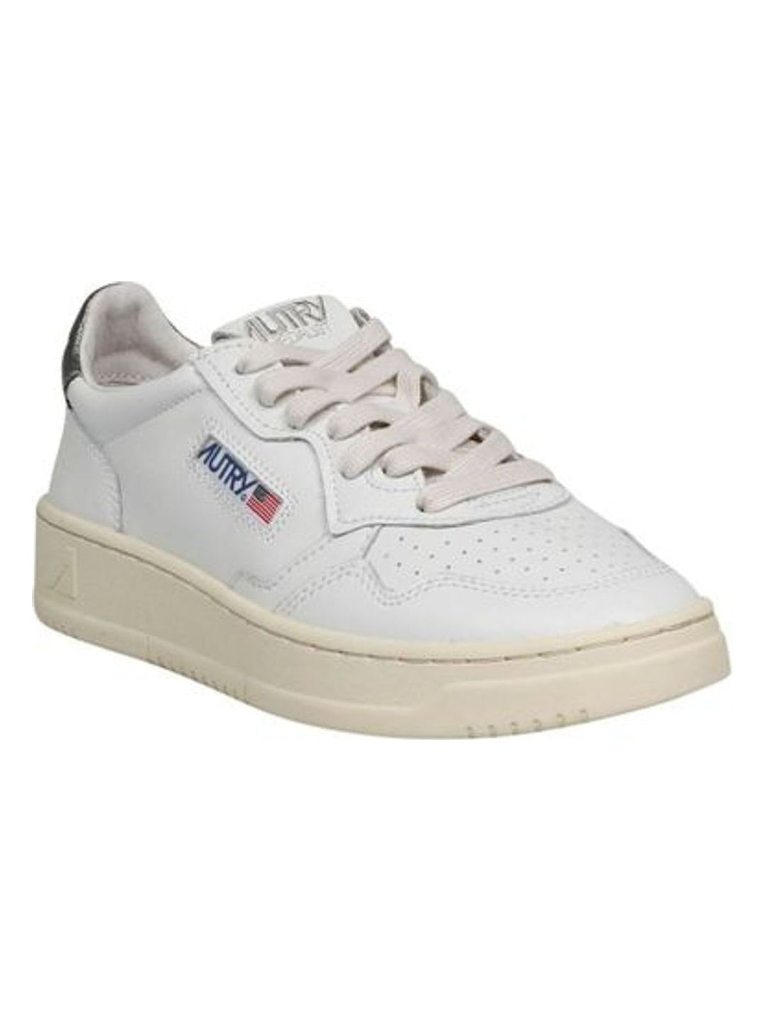 MEDALIST SNEAKERS