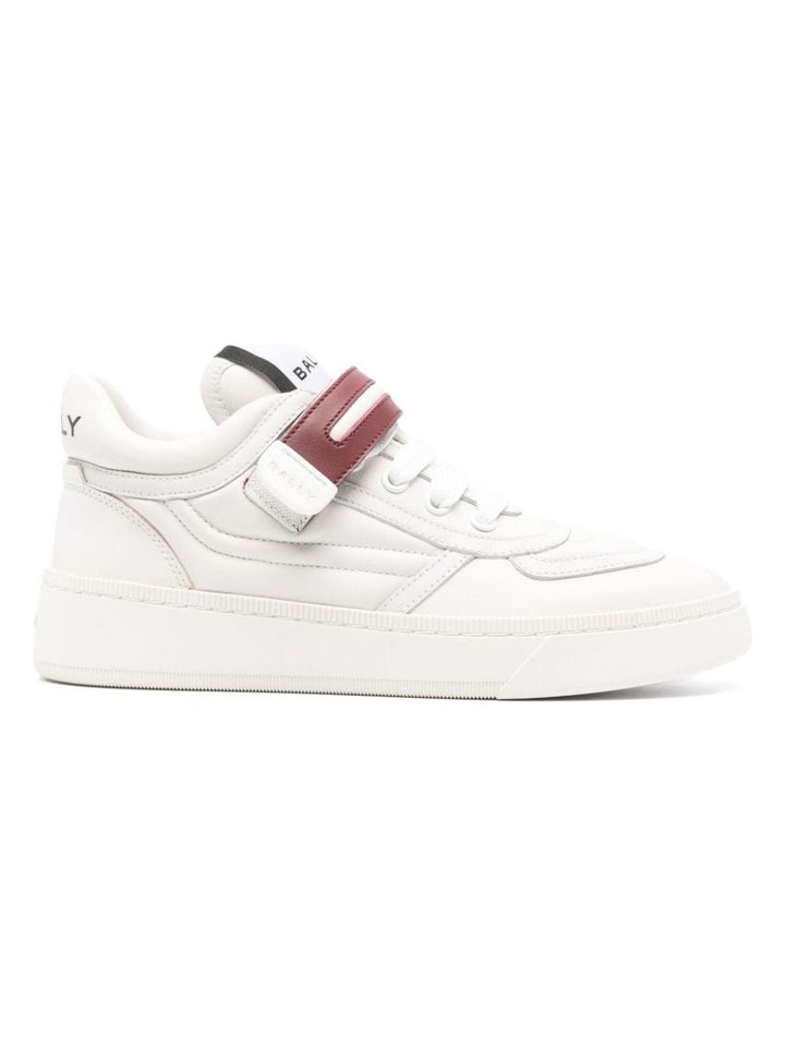 LEATHER SNEAKERS