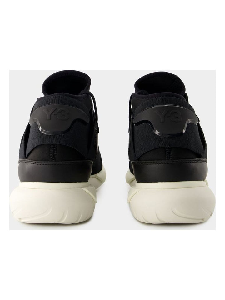 QASA SNEAKERS