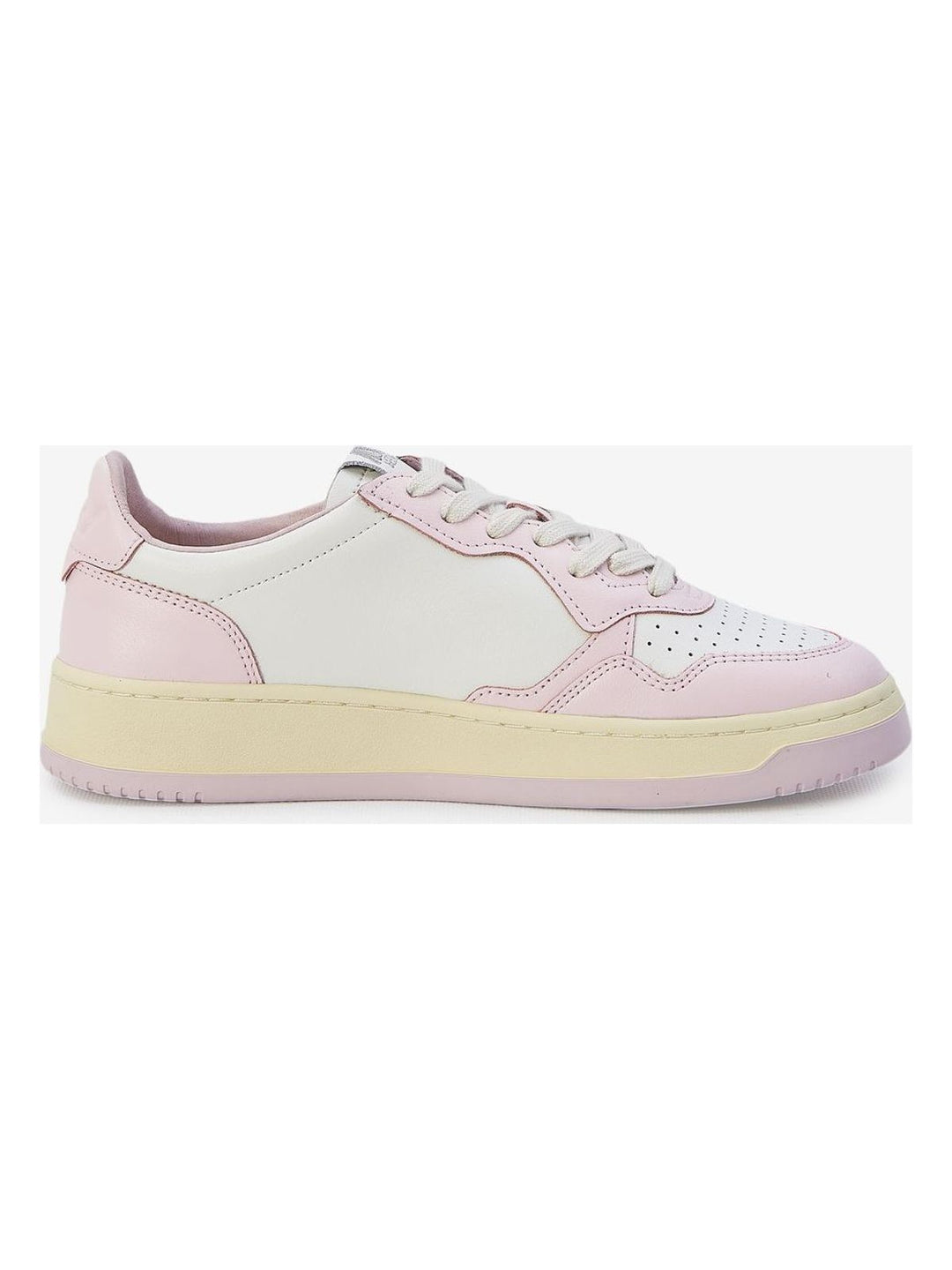 MEDALIST SNEAKERS