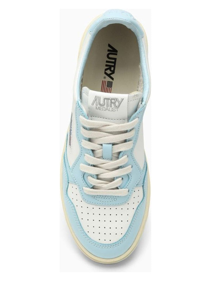 MEDALIST LEATHER WHITE/LIGHT BLUE