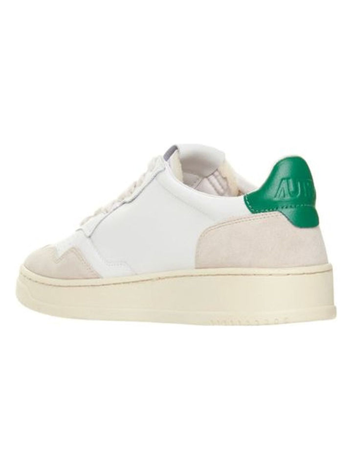 MEDALIST SNEAKERS