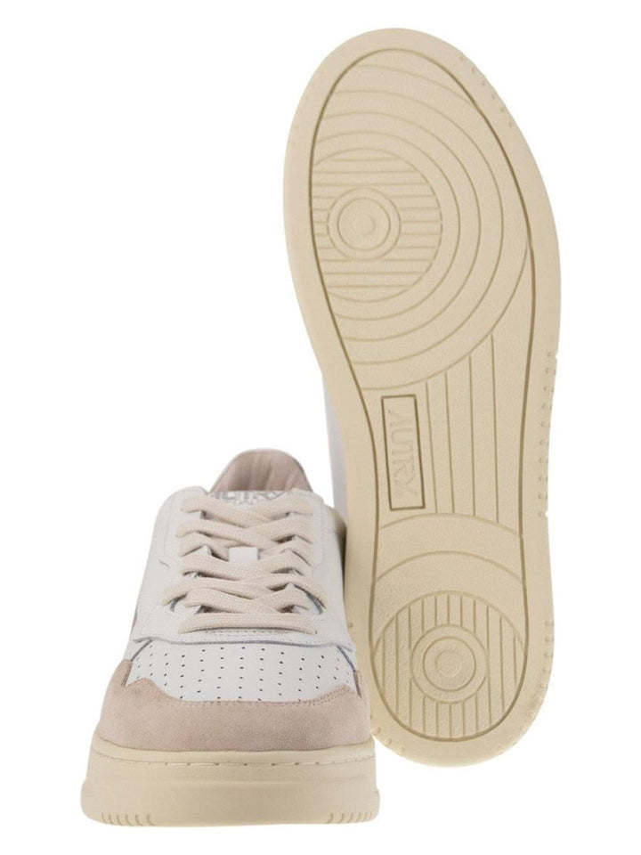 Medalist Sneakers