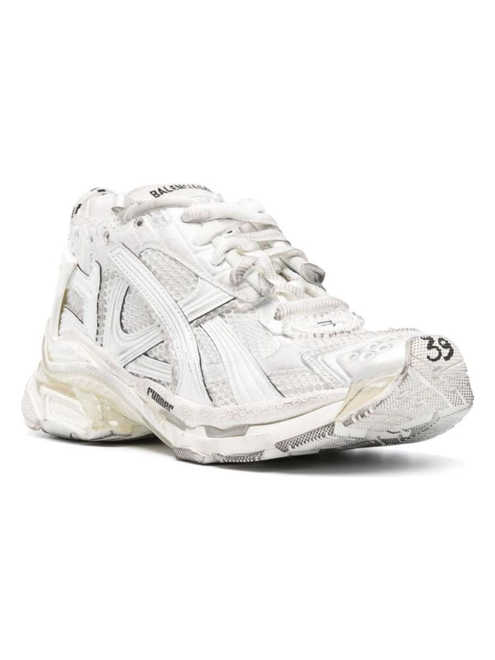 RUNNER SNEAKERS