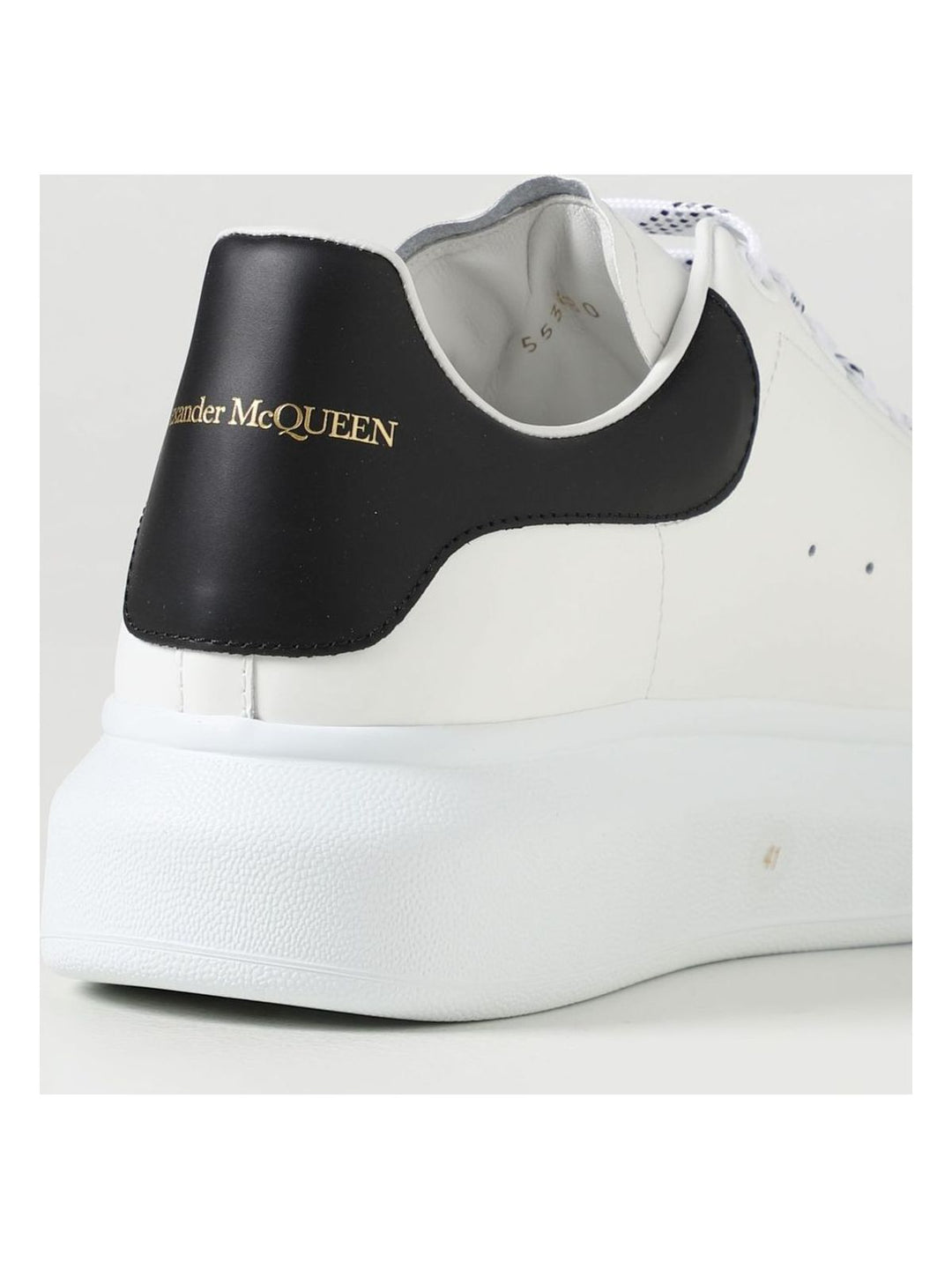 OVERSIZED SNEAKER