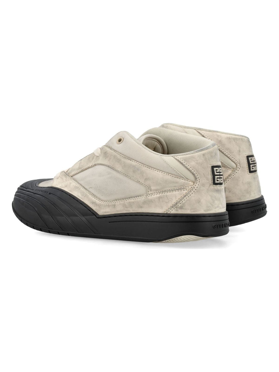SKATE SNEAKERS