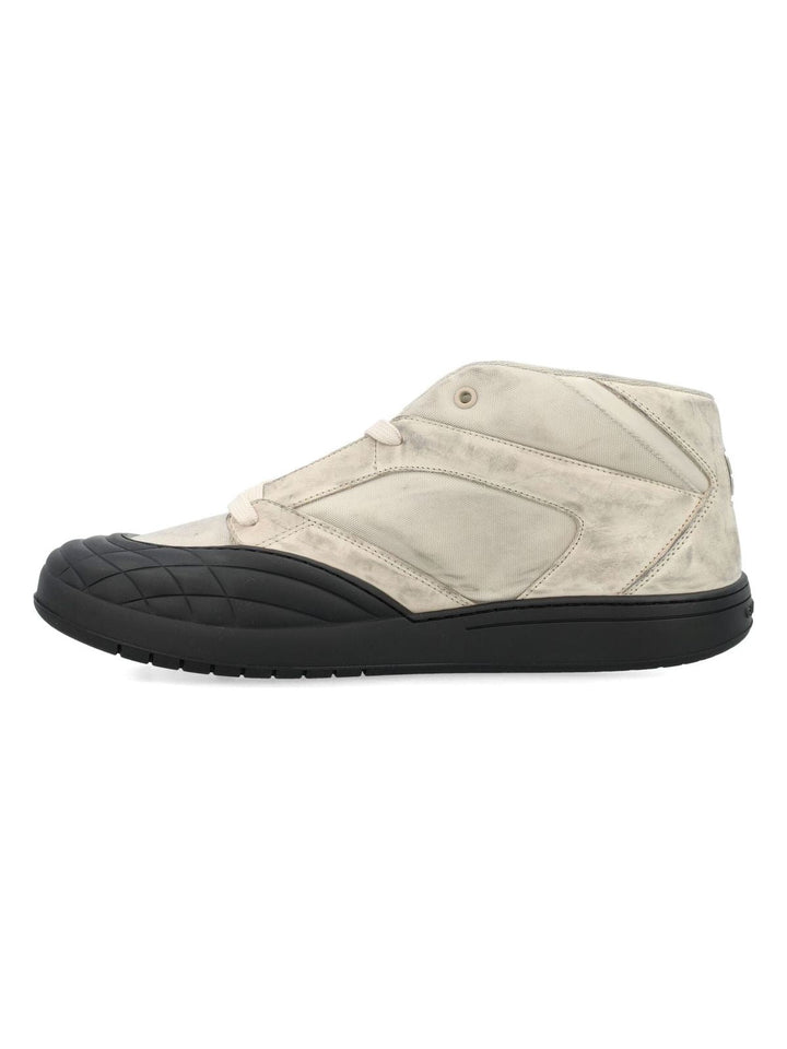 SKATE SNEAKERS