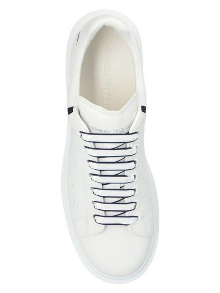 OVERSIZED SNEAKER