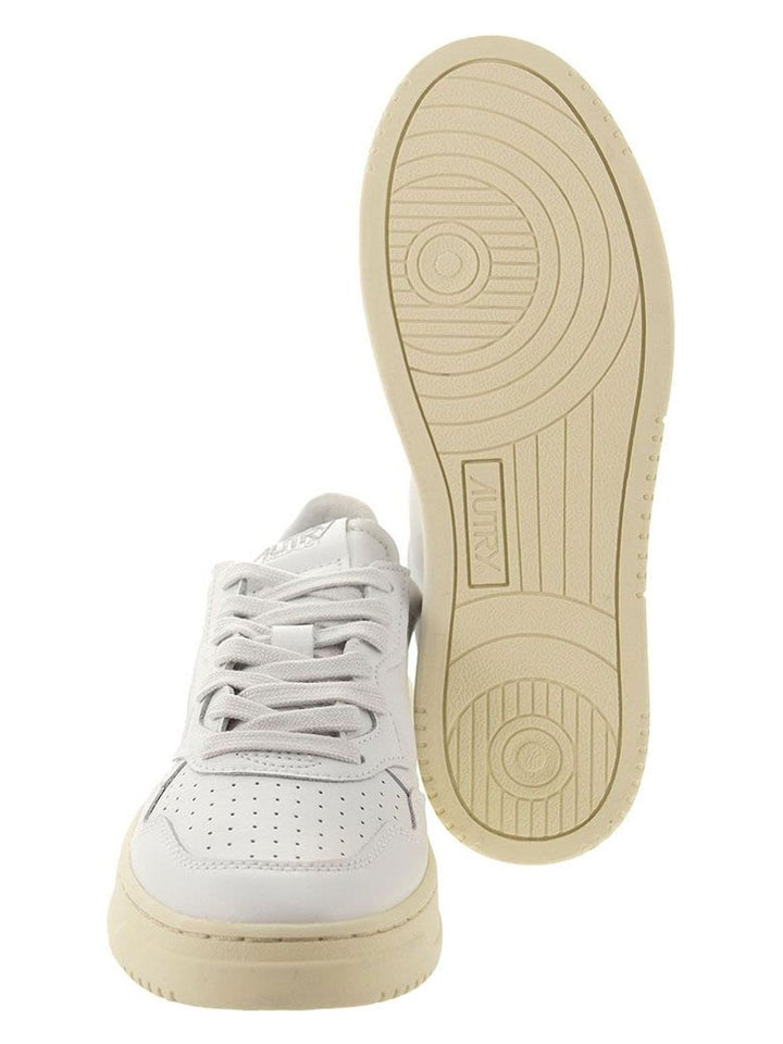 WHITE LEATHER MEDALIST SNEAKERS