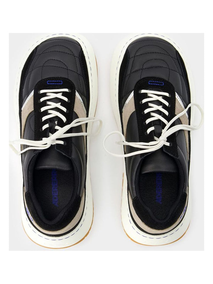 Log Sneakers