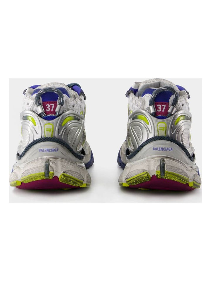 RUNNER SNEAKERS