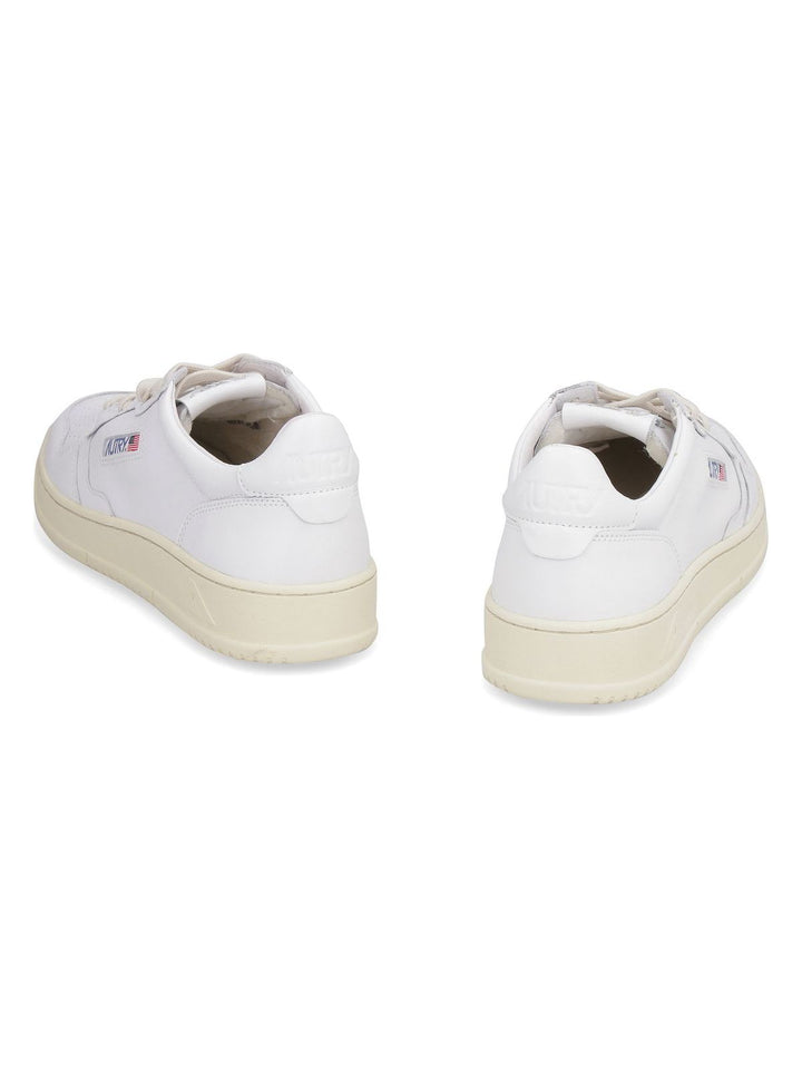 WHITE LEATHER MEDALIST SNEAKERS