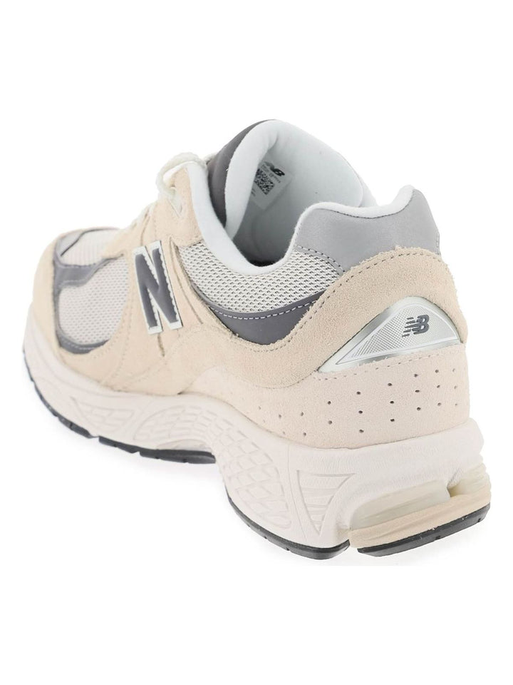 2002R SNEAKERS