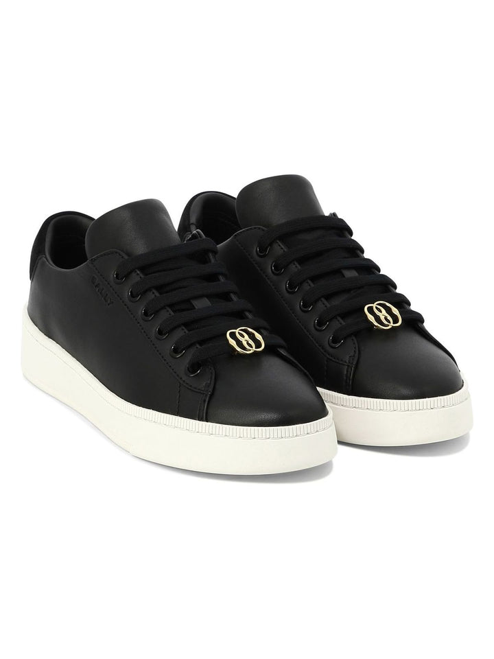 "RYVER" SNEAKERS