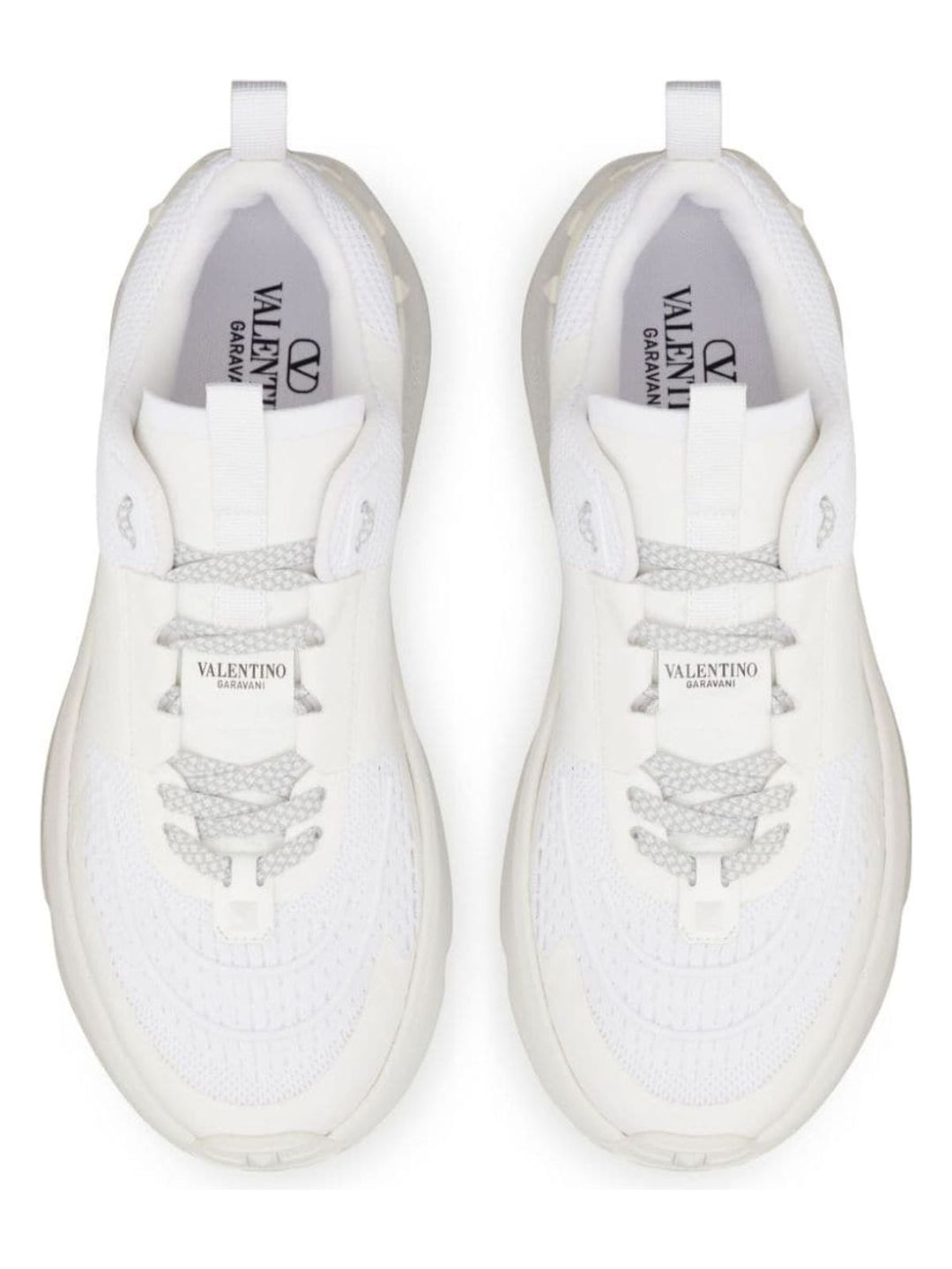 TRUE ACT SNEAKERS
