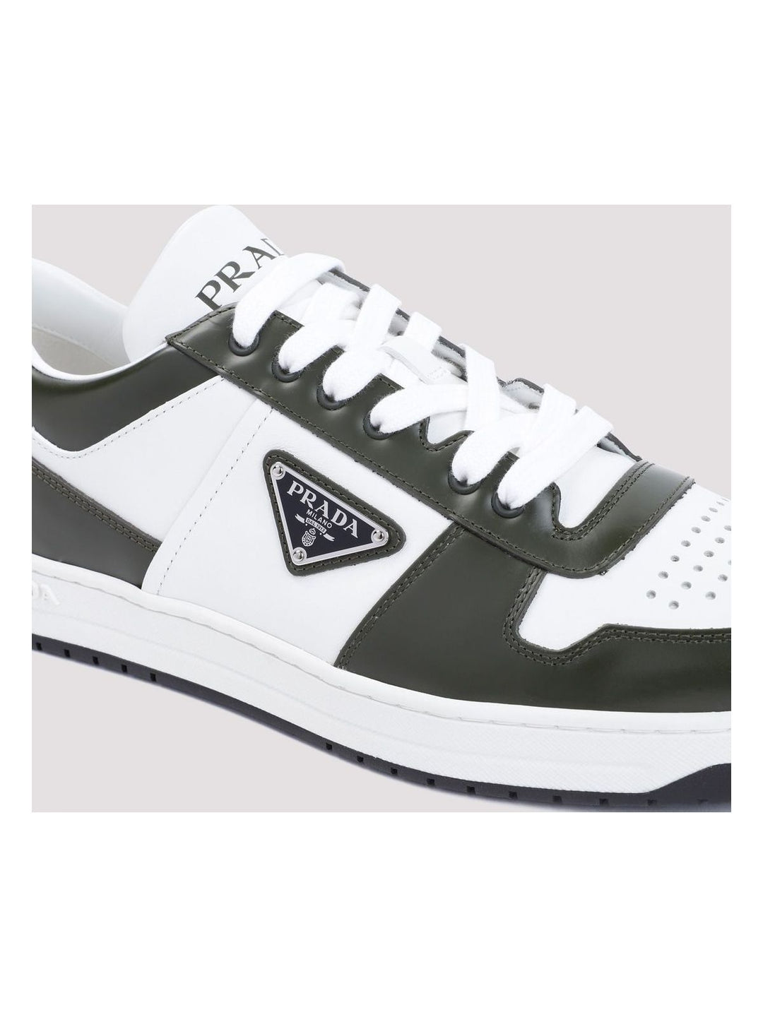 DOWNTOWN SNEAKERS