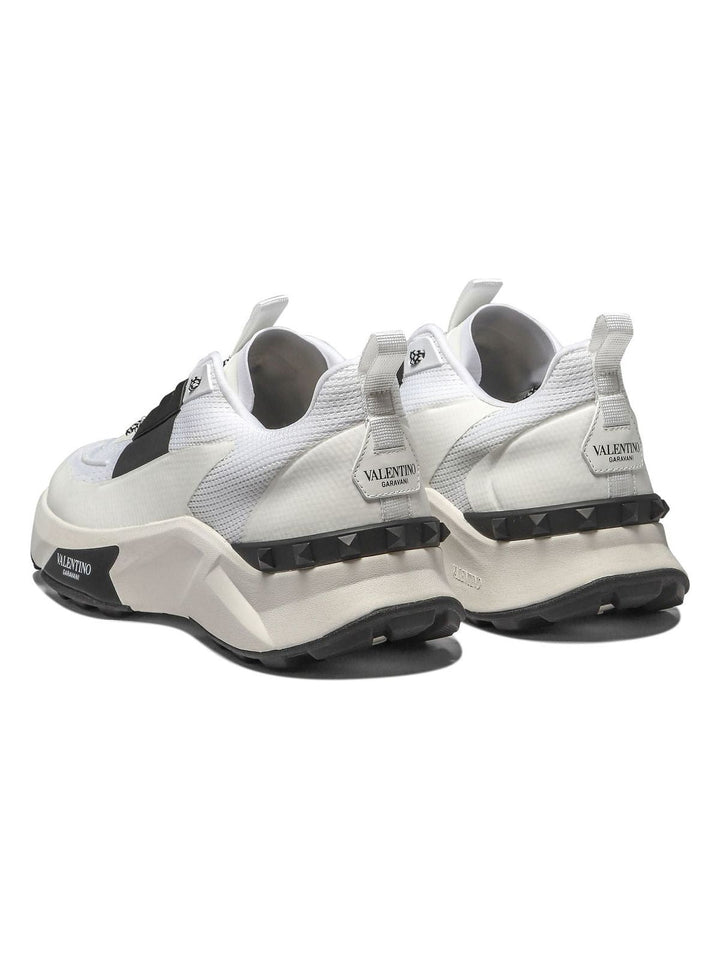 "TRUE ACT"  SNEAKERS