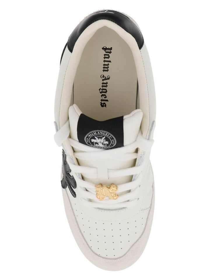 UNIVERSITY SNEAKERS