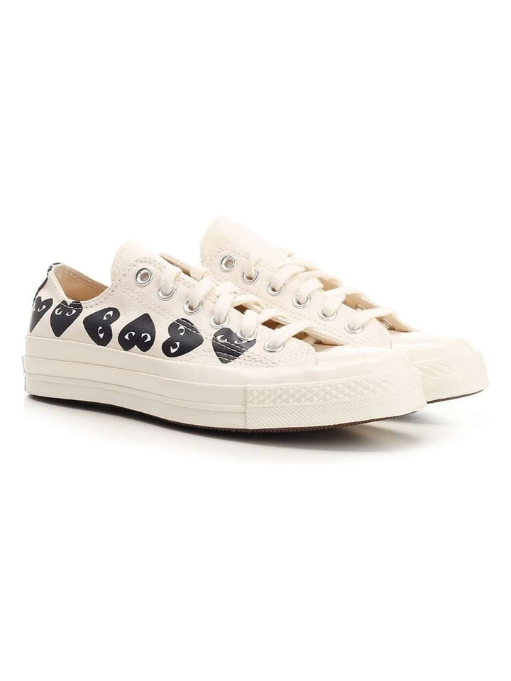 PLAY CONVERSE MULTI HEART LOW TOP