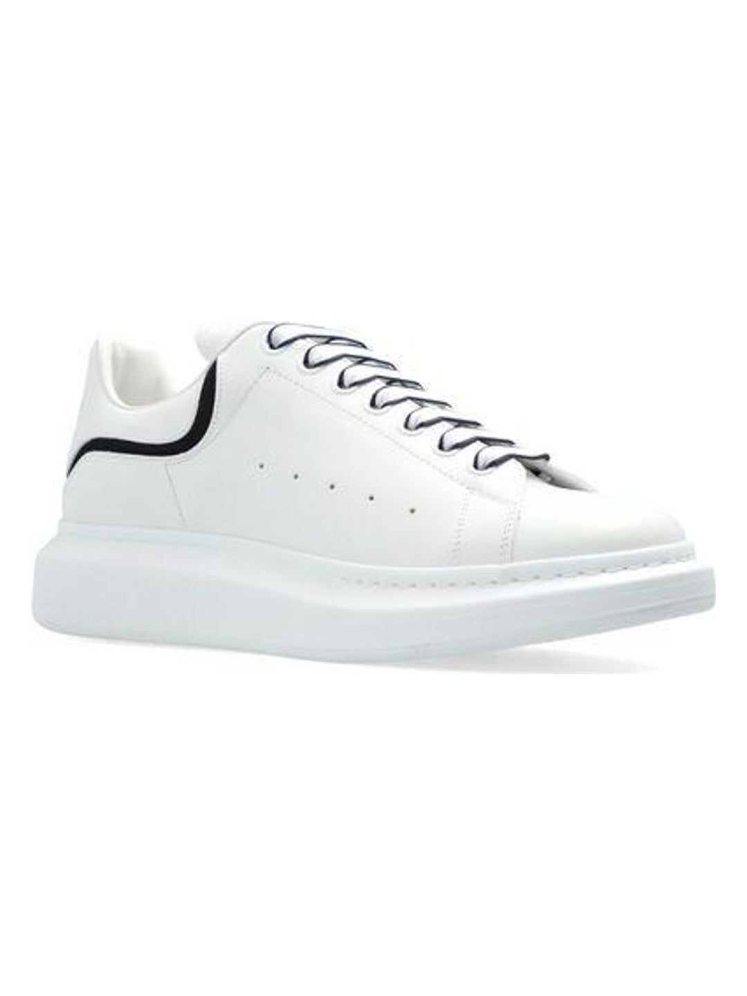 OVERSIZED SNEAKER