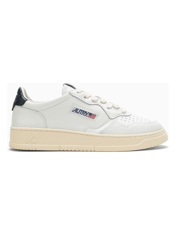 MEDALIST WHITE/SPACE TRAINER