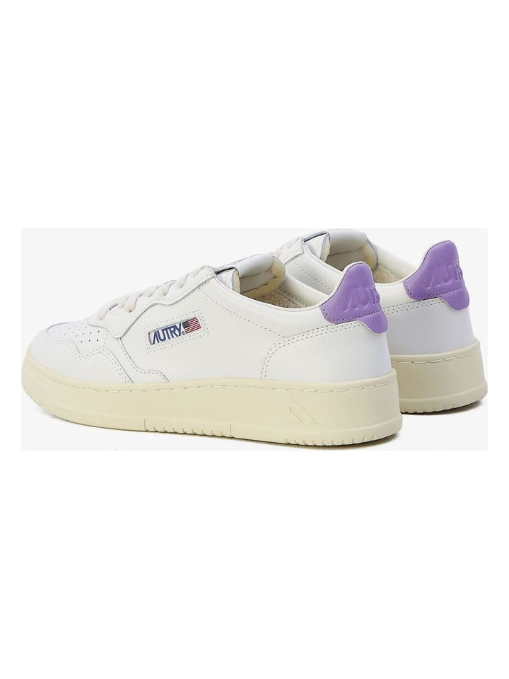 MEDALIST SNEAKERS