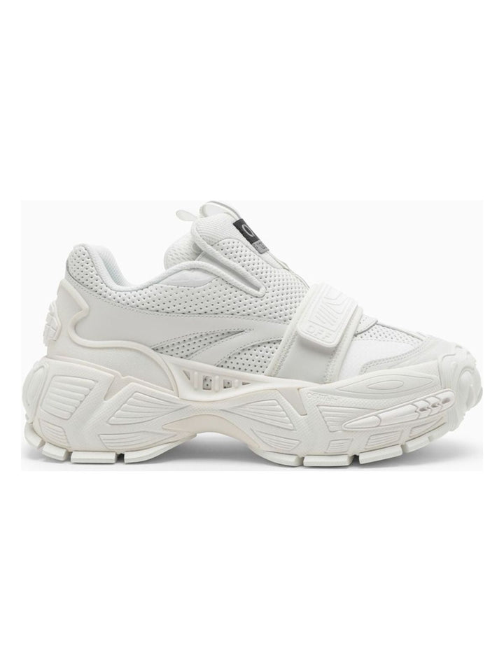 GLOVE SLIP ON SNEAKERS