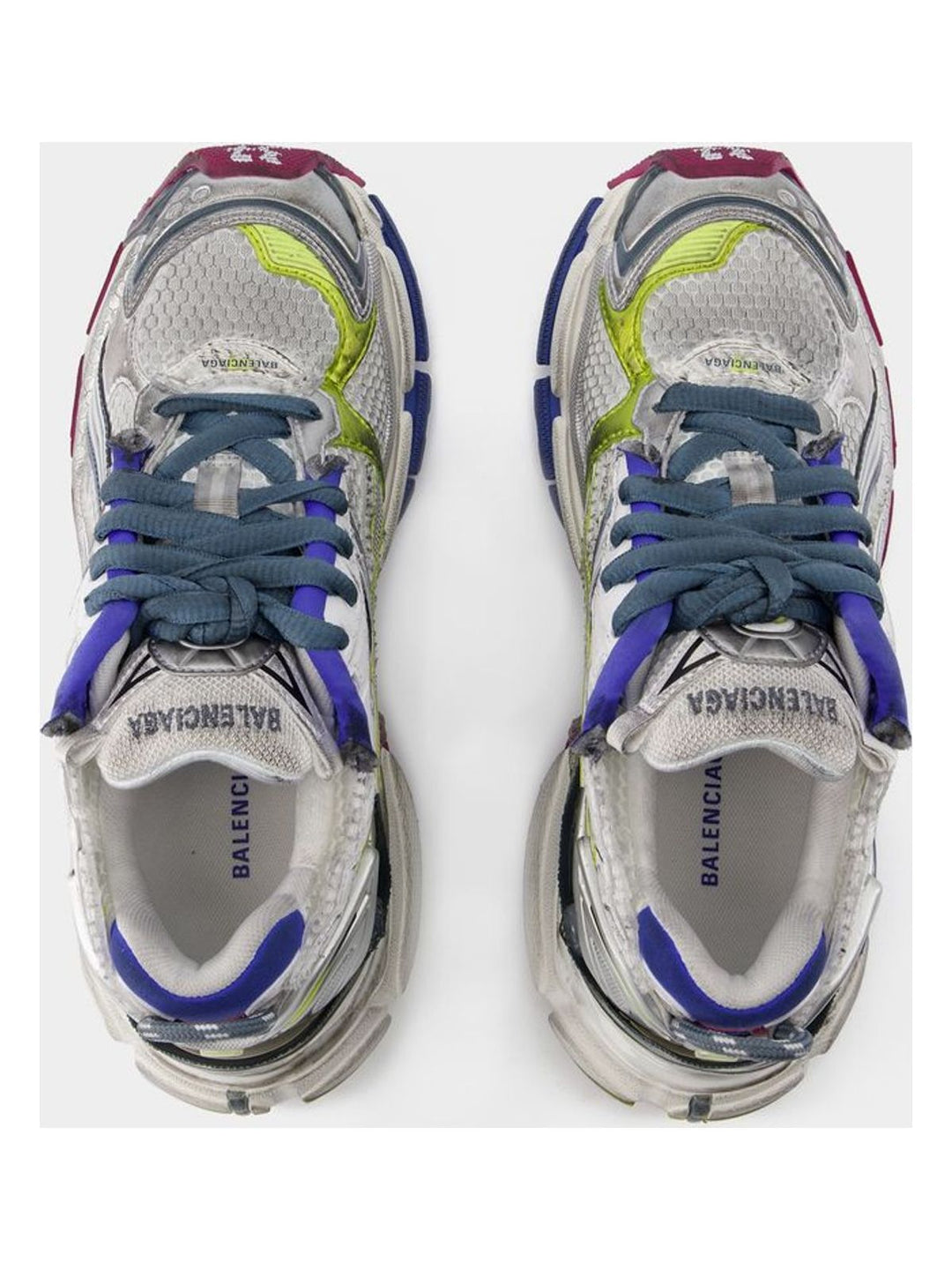 RUNNER SNEAKERS