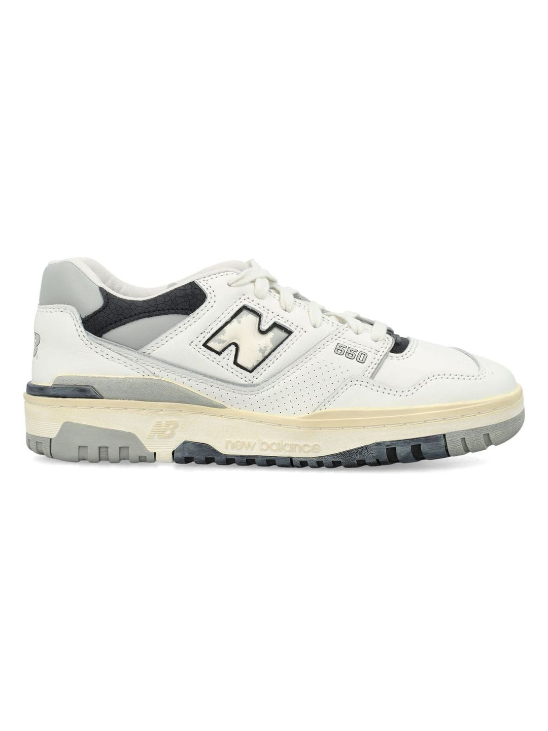550 SNEAKERS