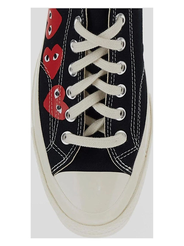 PLAY CONVERSE MULTI HEART LOW TOP