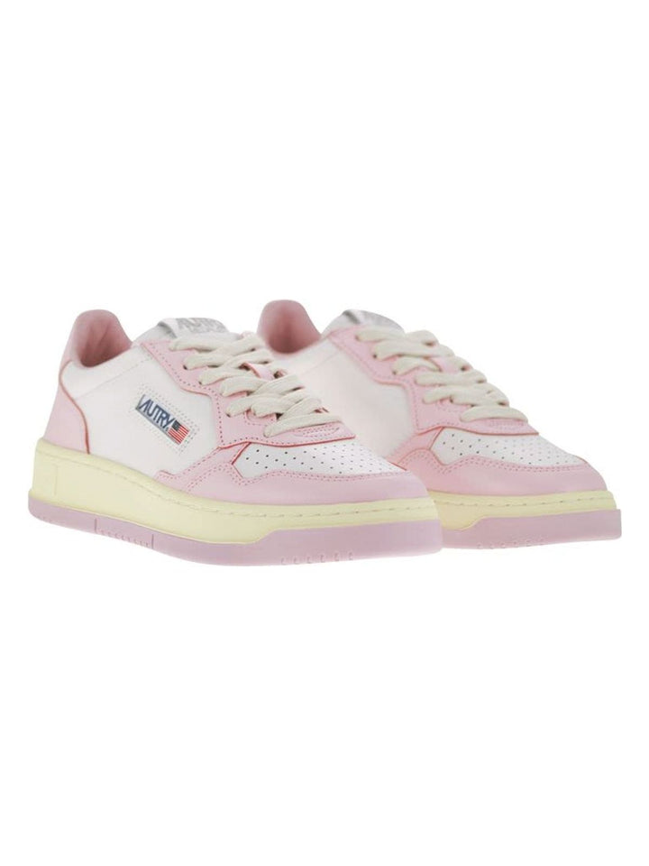 MEDALIST LEATHER WHITE/BLUSH BRIDE SNEAKER