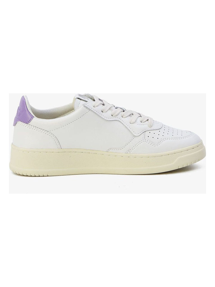 MEDALIST SNEAKERS