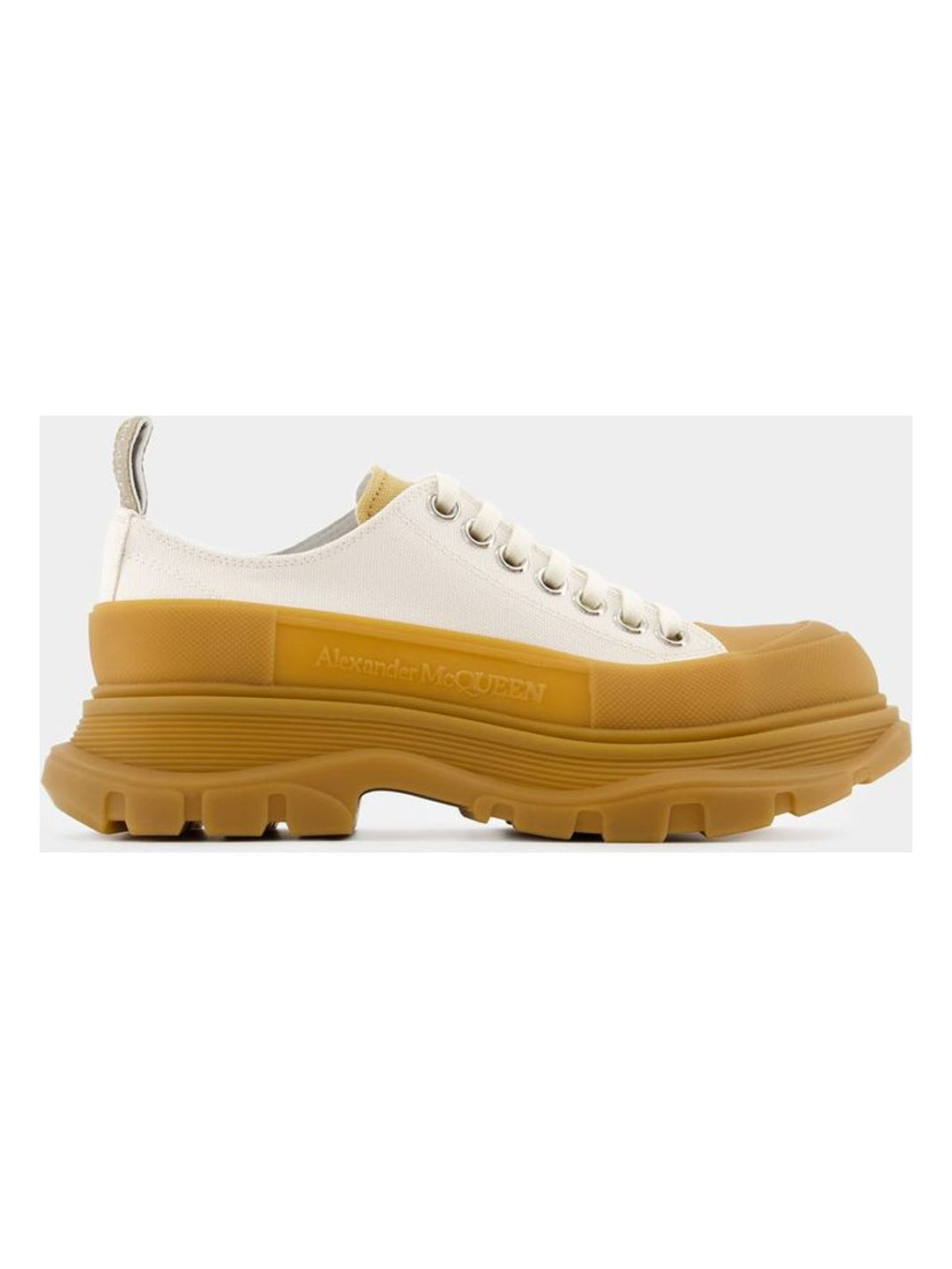 TREAD SNEAKERS