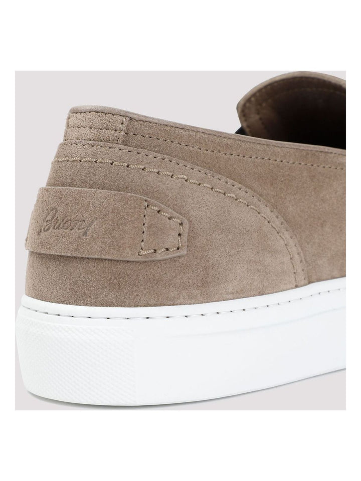 NEW SLIP ON SNEAKERS