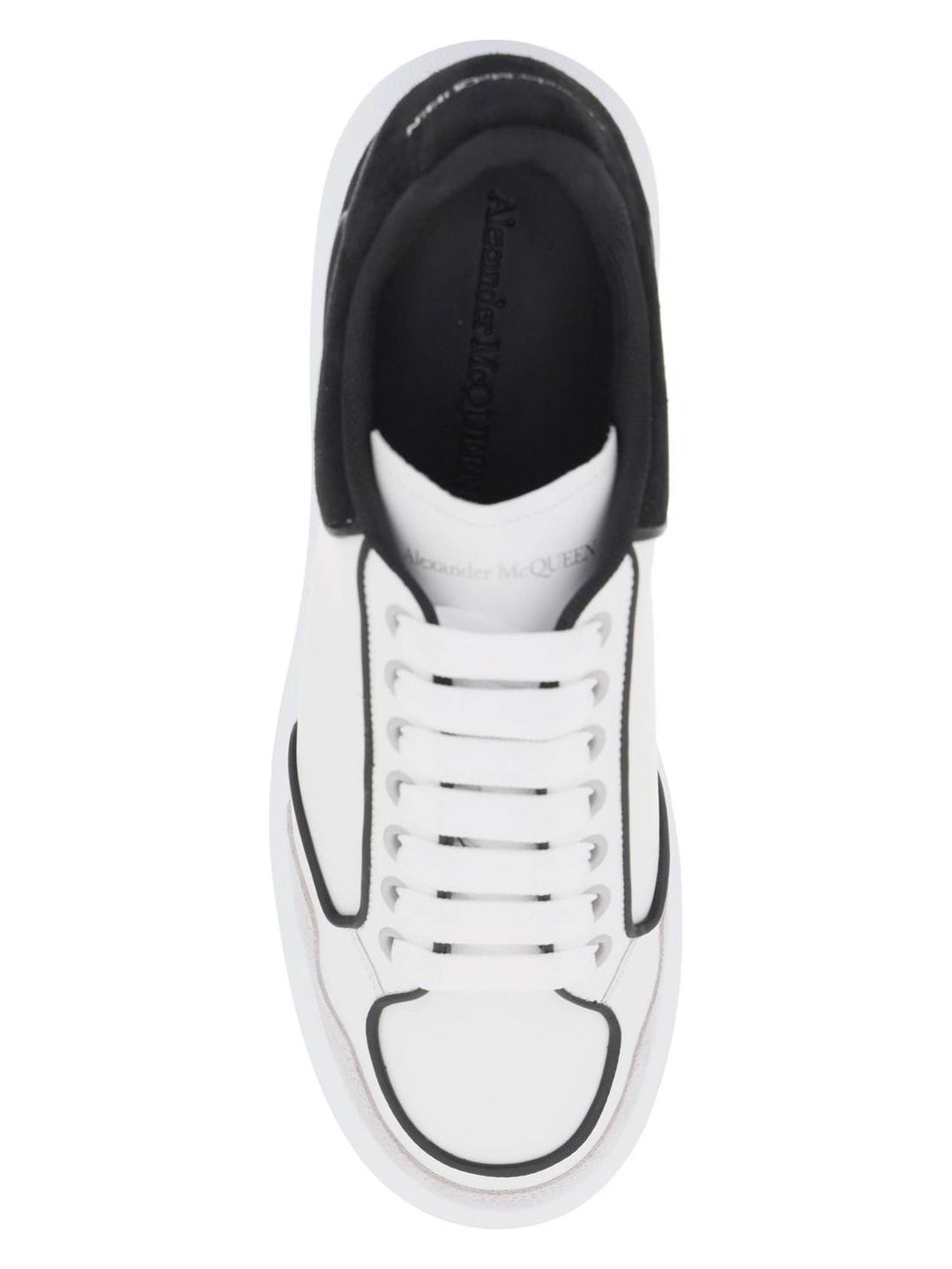 OVERSIZED SNEAKERS