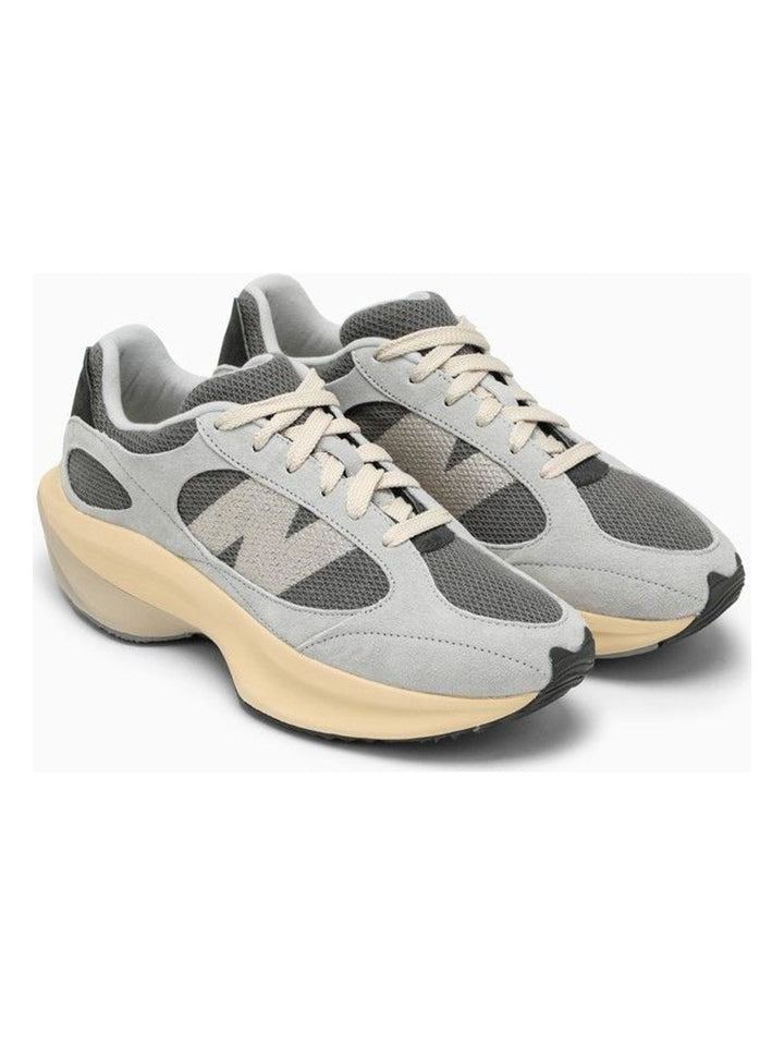 LOW WRPD RUNNER GREY TRAINER