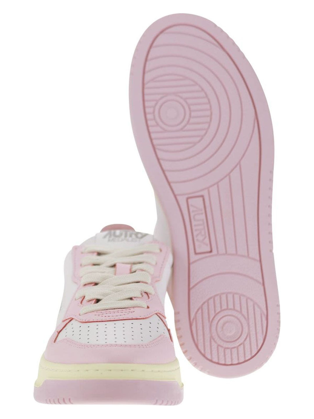 MEDALIST LEATHER WHITE/BLUSH BRIDE SNEAKER