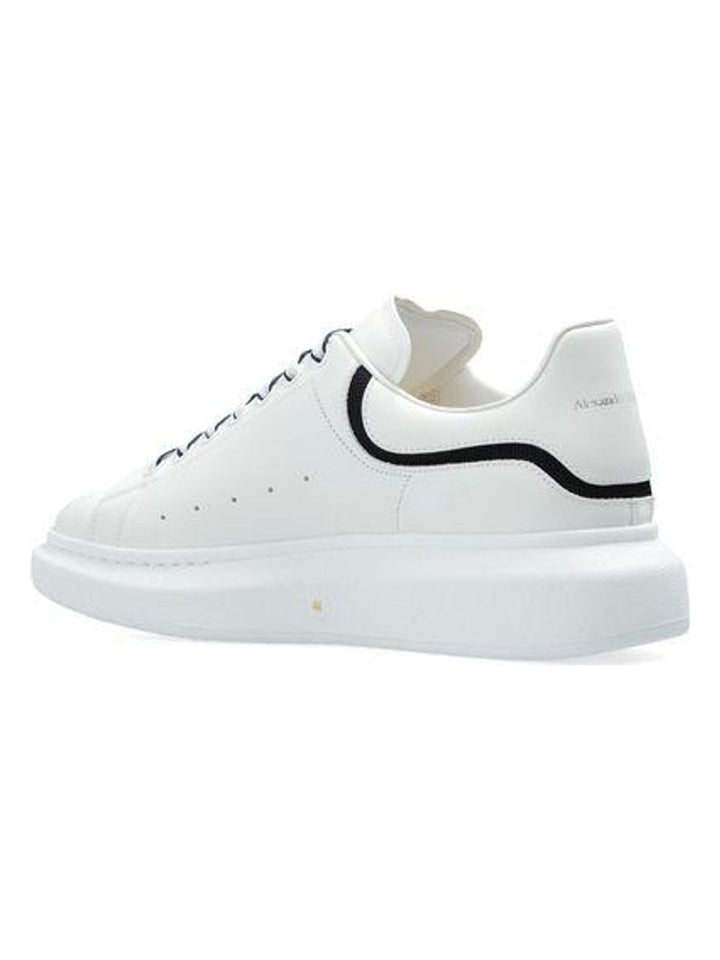 OVERSIZED SNEAKER