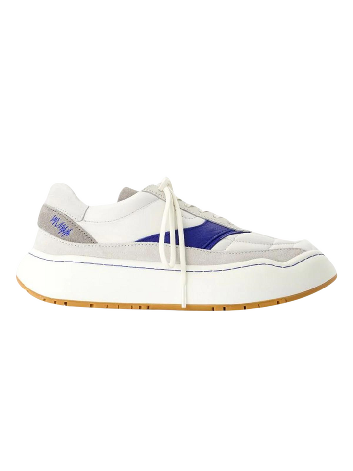 Log Sneakers