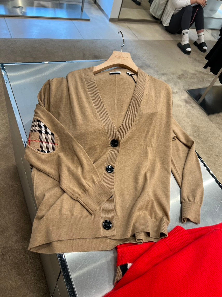 Burberry Dornoch Camel Women's Cardigan Medium