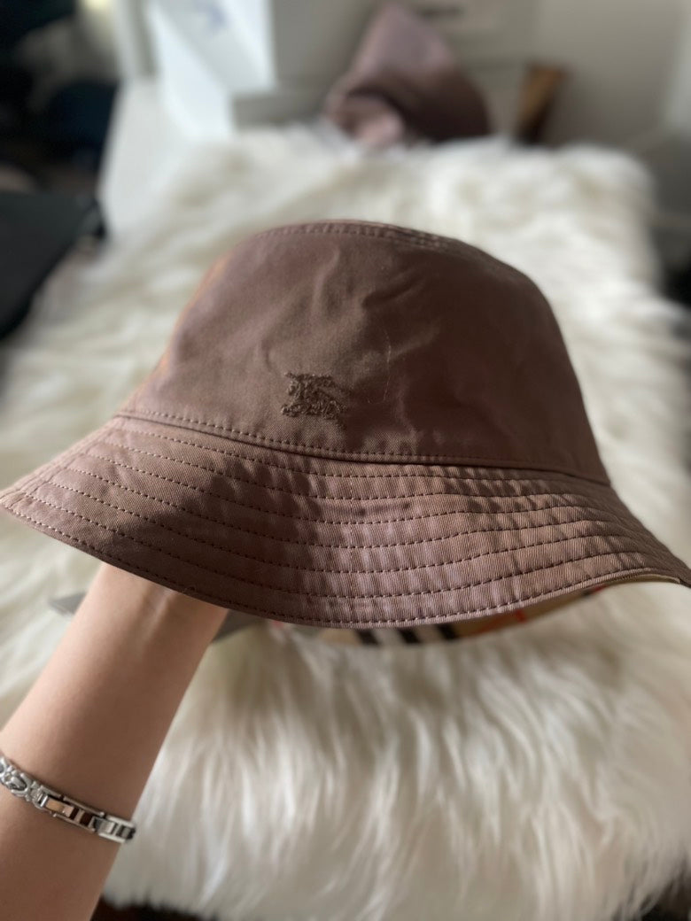 Burberry MH Check Rev Bucket Dusk Hat